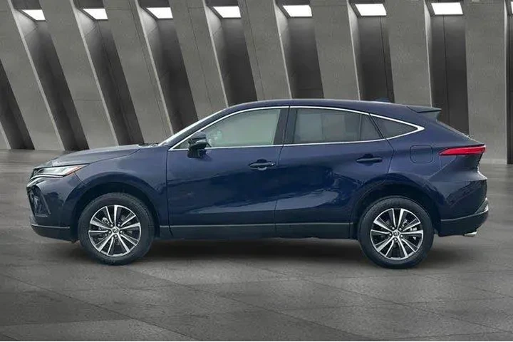 $30900 : Toyota Venza 2023 AWD LE 4dr image 10