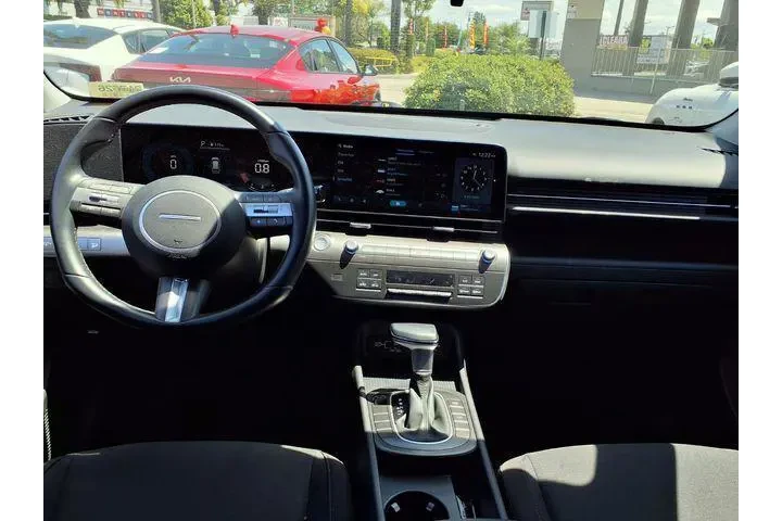 $22703 : Hyundai KONA 2025 SEL 4dr Cr image 10