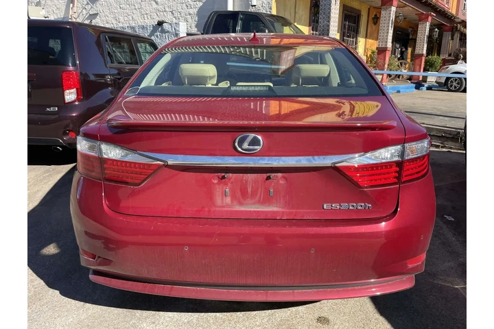 $10000 : Lexus ES 300h 2014 4dr Sedan image 4