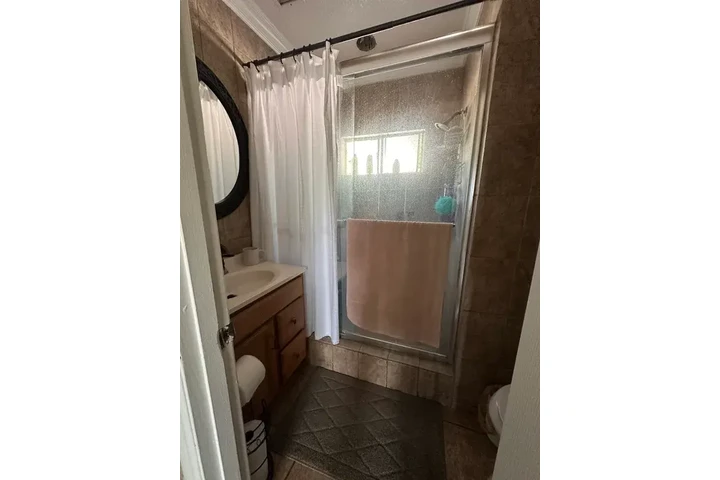 $1700 : 3 bedroom En Pico Rivera image 7