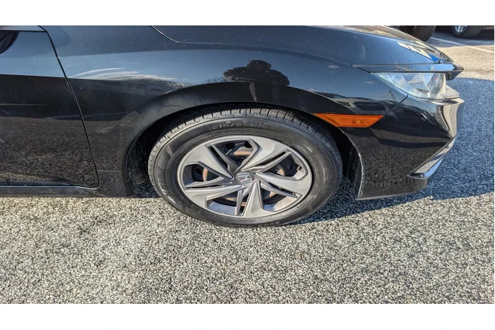 $15500 : Honda Civic 2019 LX 4dr Seda image 10