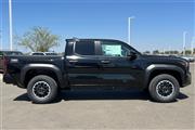 $53509 : New 2024 Tacoma TRD Off Road thumbnail