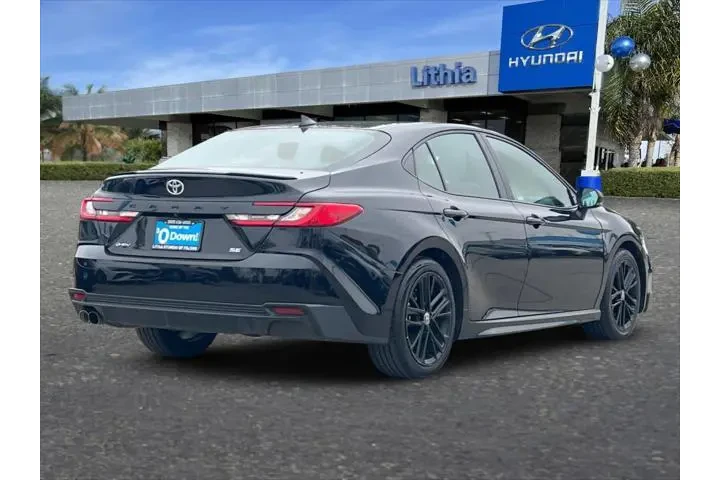 $26999 : Toyota Camry 2025 SE 4dr Sed image 3
