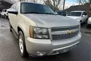 $9995 : 2008 Suburban LTZ thumbnail