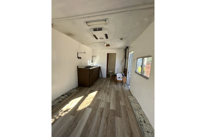 $1100 : Traila en Renta (Los Angeles) image 2