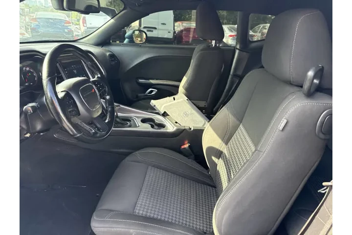 $18995 : 2021 Challenger SXT image 9