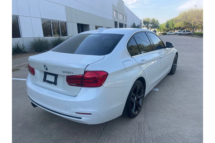 $10490 : 2017 BMW 330i image 9