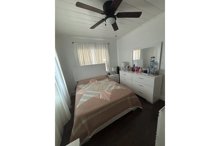 $2800 : Se renta casa en buena zona image 10
