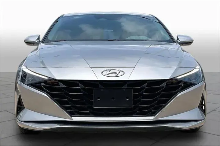 $20007 : Hyundai ELANTRA 2023 SEL 4dr image 4