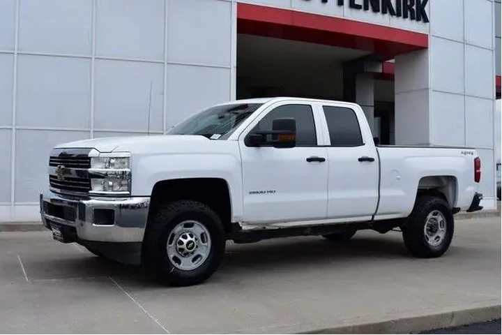 $12997 : Chevrolet Silverado 2500HD 2 image 2
