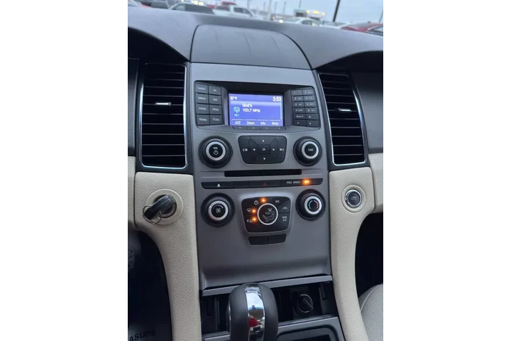$10700 : 2017 Taurus SE image 10