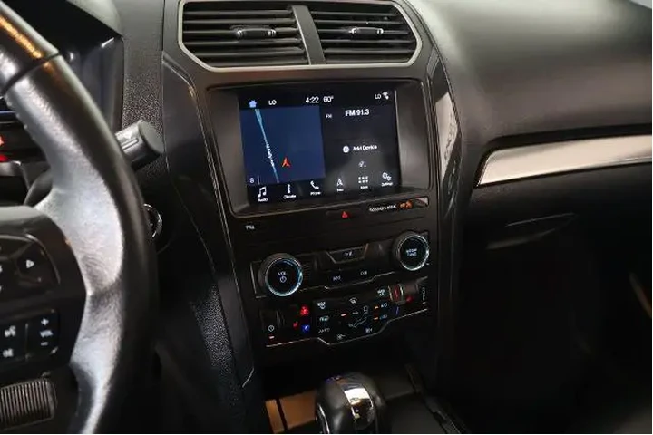 $19776 : Ford Explorer 2019 XLT 4dr S image 5