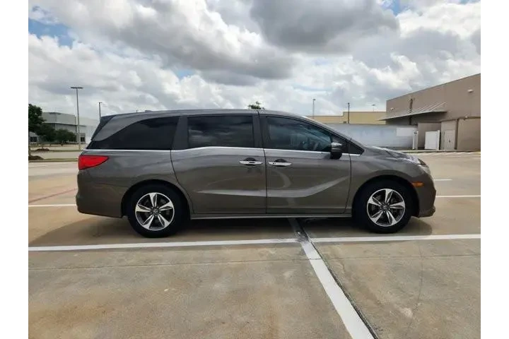 $20885 : Honda Odyssey 2018 Touring 4 image 4