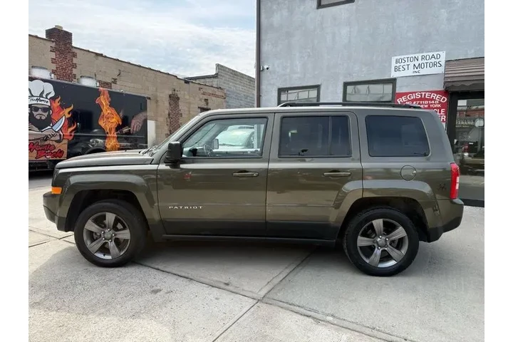 $6995 : 2015 Patriot Latitude 4WD image 2