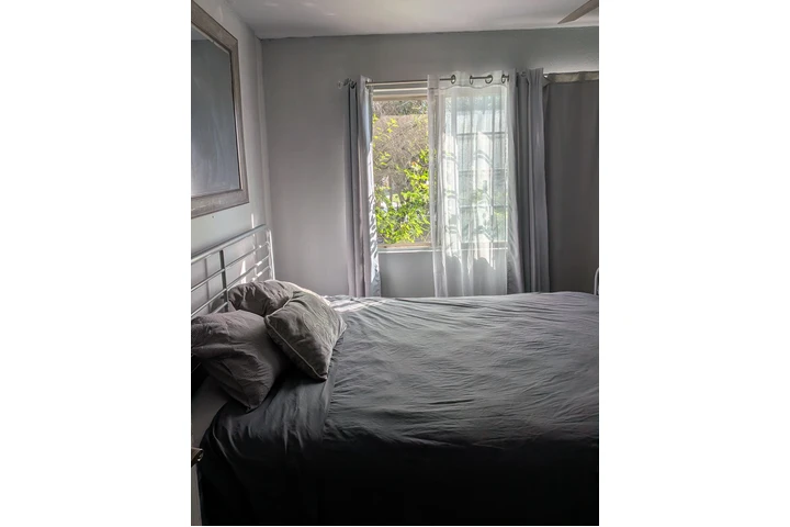 $850 : Cuarto de renta image 1