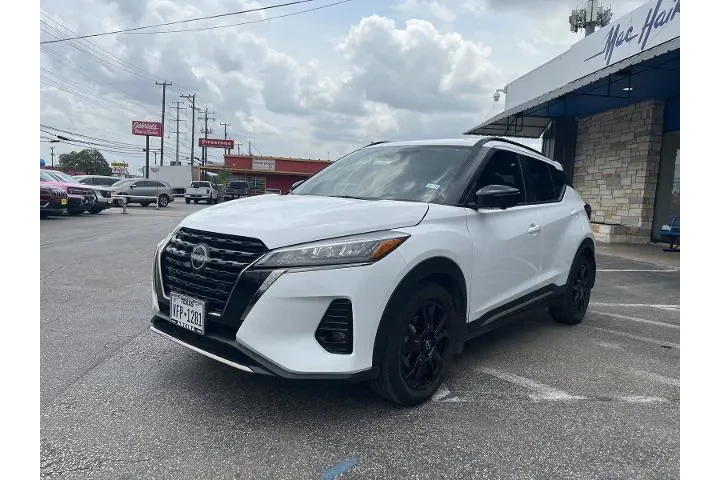 $22497 : Nissan Kicks 2024 SR 4dr Cro image 4