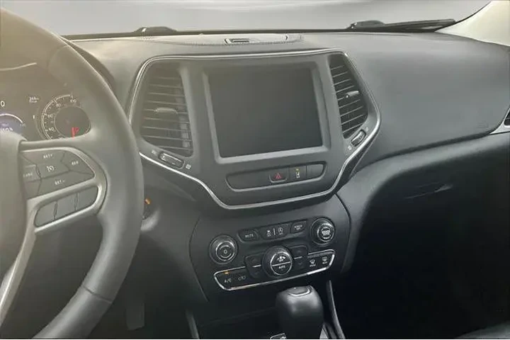 $24141 : Jeep Cherokee 2022 4x4 Latit image 10