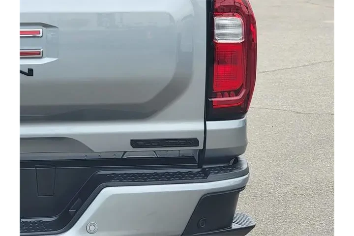 $33988 : GMC Canyon 2023 4x4 Elevatio image 6