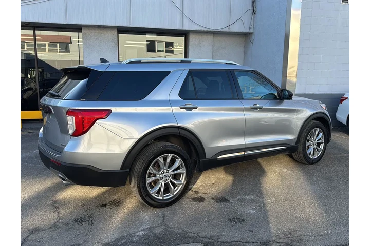 $28490 : Ford Explorer 2023 AWD Limit image 8