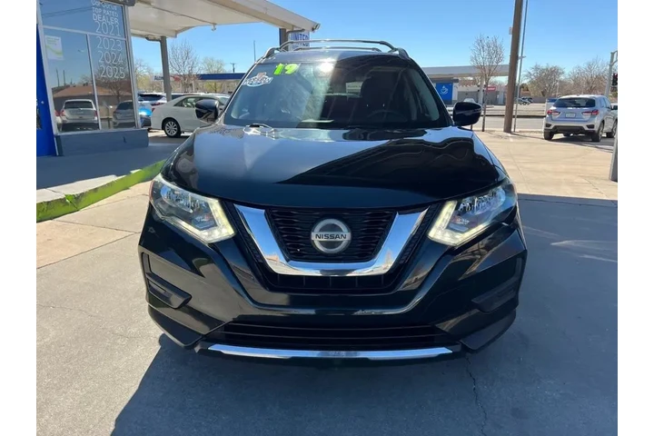 2019 Rogue S AWD image 2