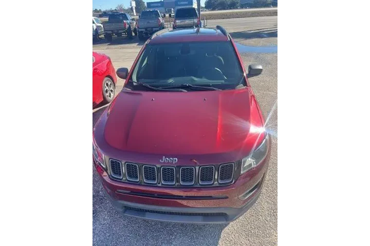 $15270 : Jeep Compass 2021 80th Anniv image 10