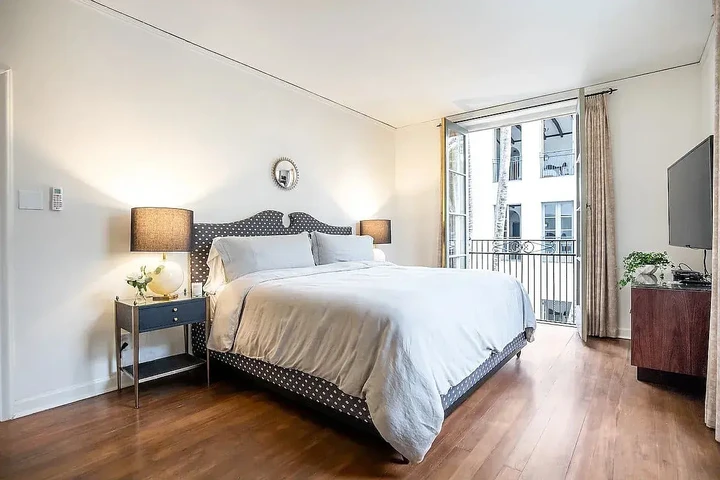 $2300 : 2bed 1bath available for rent image 1