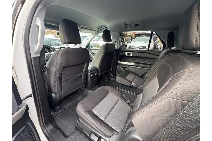 $29900 : Ford Explorer 2023 AWD XLT 4 image 10