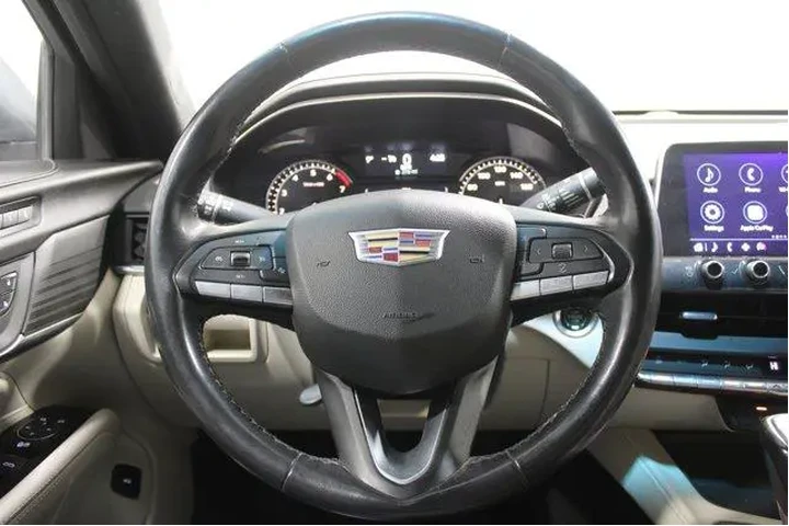 $26951 : Cadillac CT4 2021 Premium Lu image 7