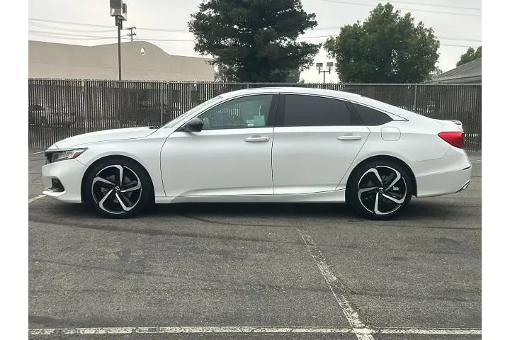 $20920 : Honda Accord 2021 Sport Spec image 6