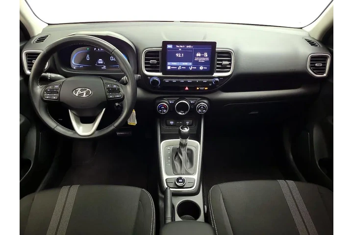 $18998 : Hyundai VENUE 2023 SEL 4dr C image 9