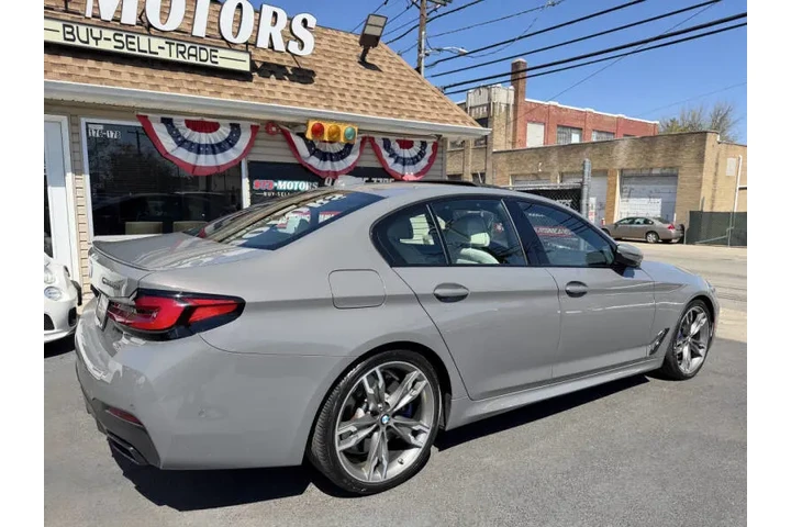 $54999 : 2022 BMW 5 Series M550i xDrive image 4