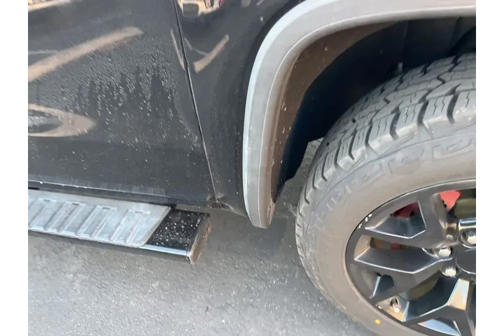 $30991 : GMC Sierra 1500 2018 4x4 SLT image 4