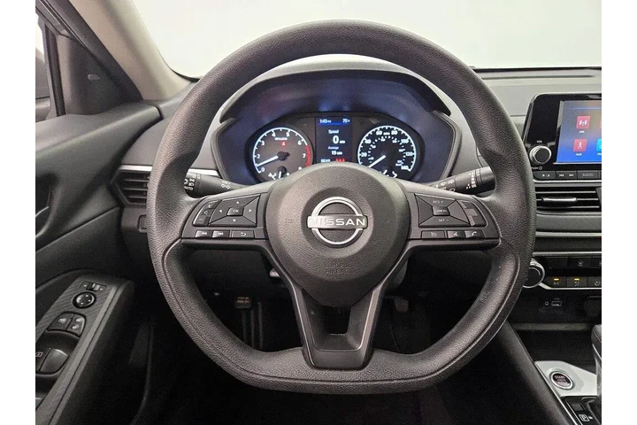 $19998 : Nissan Altima 2023 2.5 S 4dr image 10