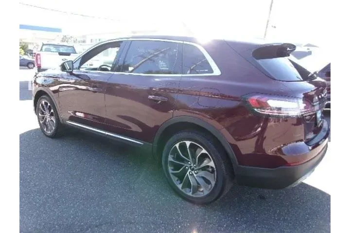 $34656 : Lincoln Nautilus 2021 AWD Re image 6