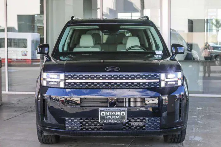 $38201 : Hyundai SANTA FE 2024 AWD Ca image 3