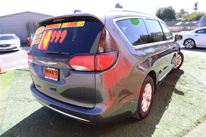 $13999 : 2019 CHRYSLER PACIFICA TOURIN image 5