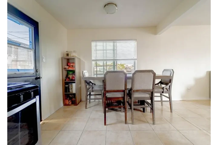 $1200000 : Duplex, Viva en Una Rente Otra image 8