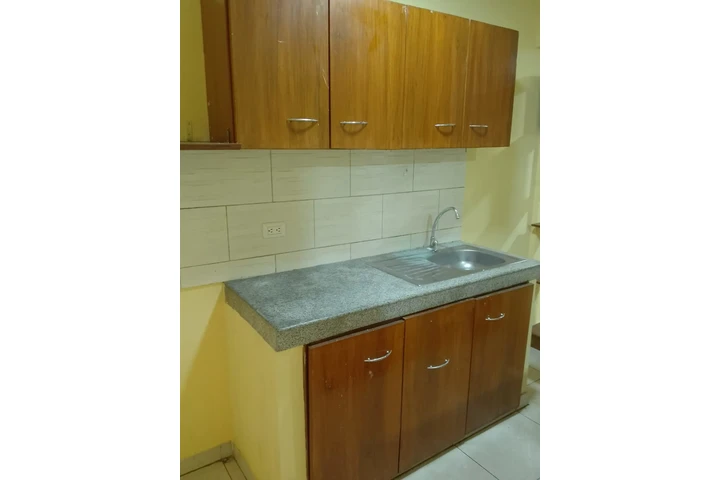$200 : 1/1 Apartamento en Guayaquil image 4