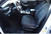 $28092 : Ford Explorer 2022 XLT 4dr S thumbnail