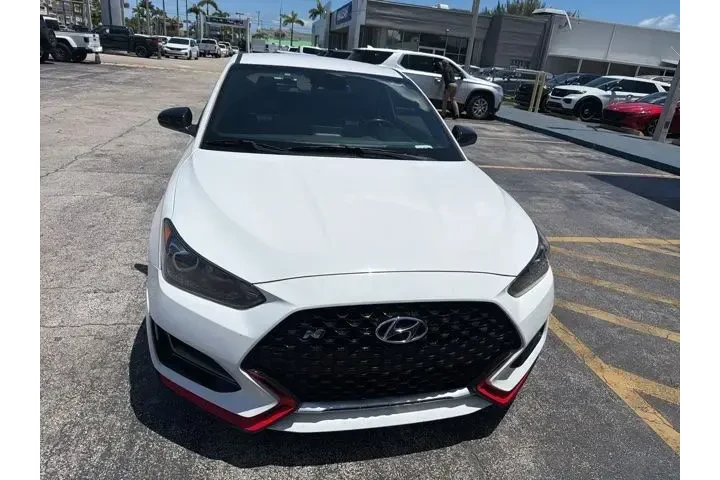 $22990 : Hyundai VELOSTER N 2022 3dr image 2