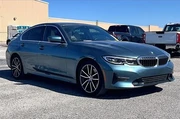 $24000 : BMW 3 Series 2021 330i 4dr S thumbnail
