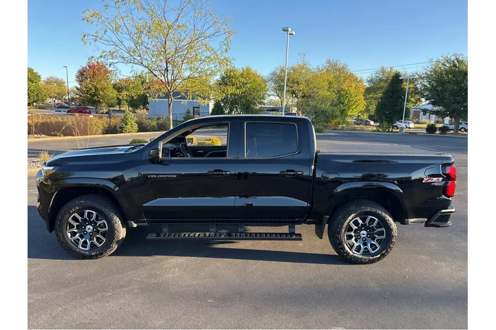 $40000 : 2024 Colorado 4WD Z71 image 10