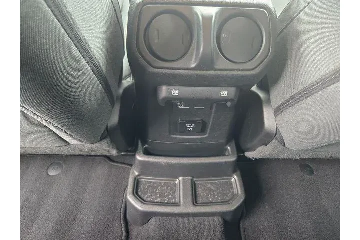 $33988 : Jeep Wrangler 2025 4x4 Backc image 10