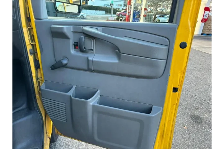 $3499 : 2012 GMC Savana 2500 image 9