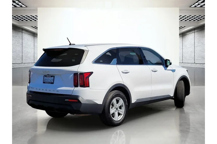 $19788 : Kia Sorento 2022 LX 4dr SUV image 7