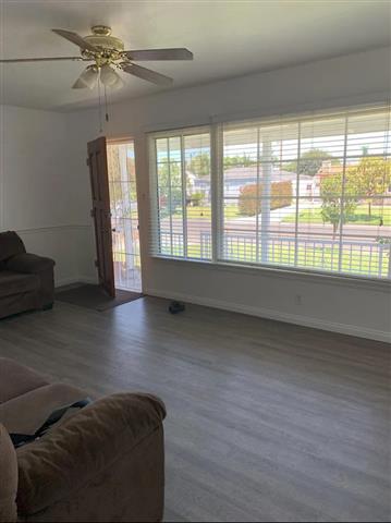 $1450 : Glynn Ave, Downey, CA 90242 image 2