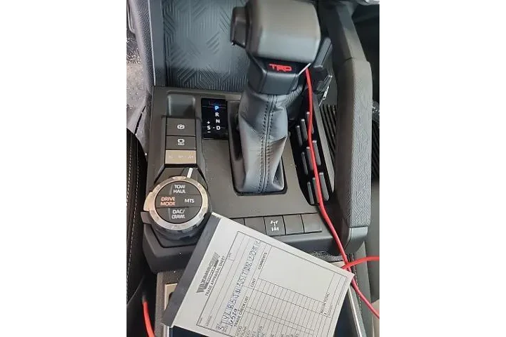 $39182 : Toyota Tacoma 2025 4x4 SR5 4 image 3