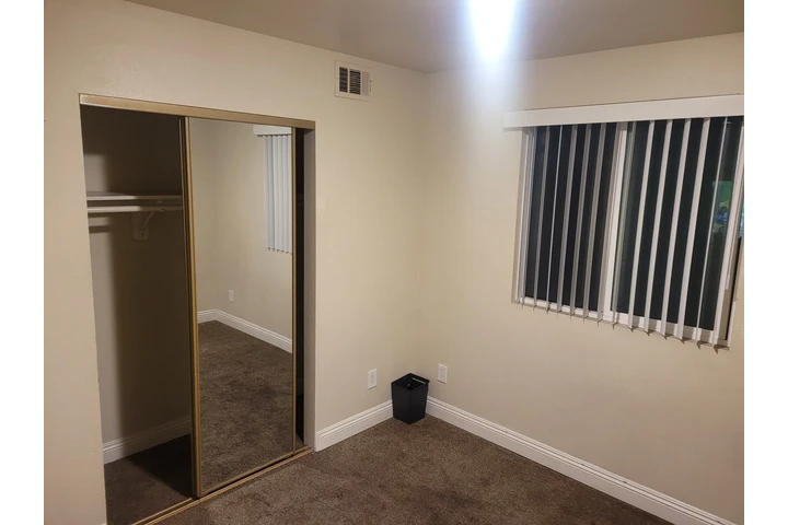 $800 : Rento un cuarto en sur centro image 1