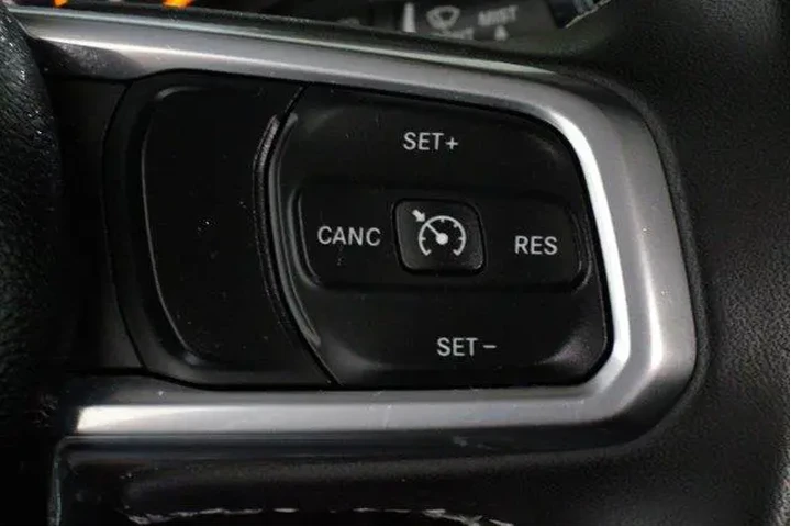 $32898 : Jeep Gladiator 2023 4x4 Over image 9