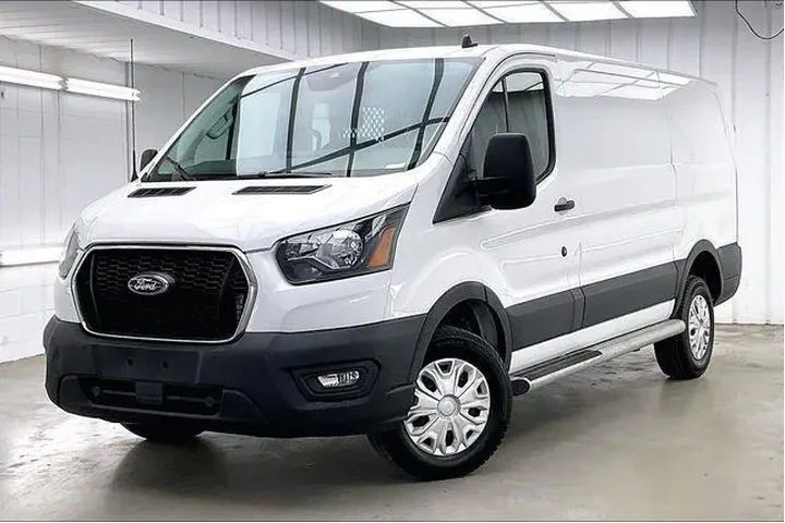 $30990 : Ford Transit 2024 250 3dr LW image 2